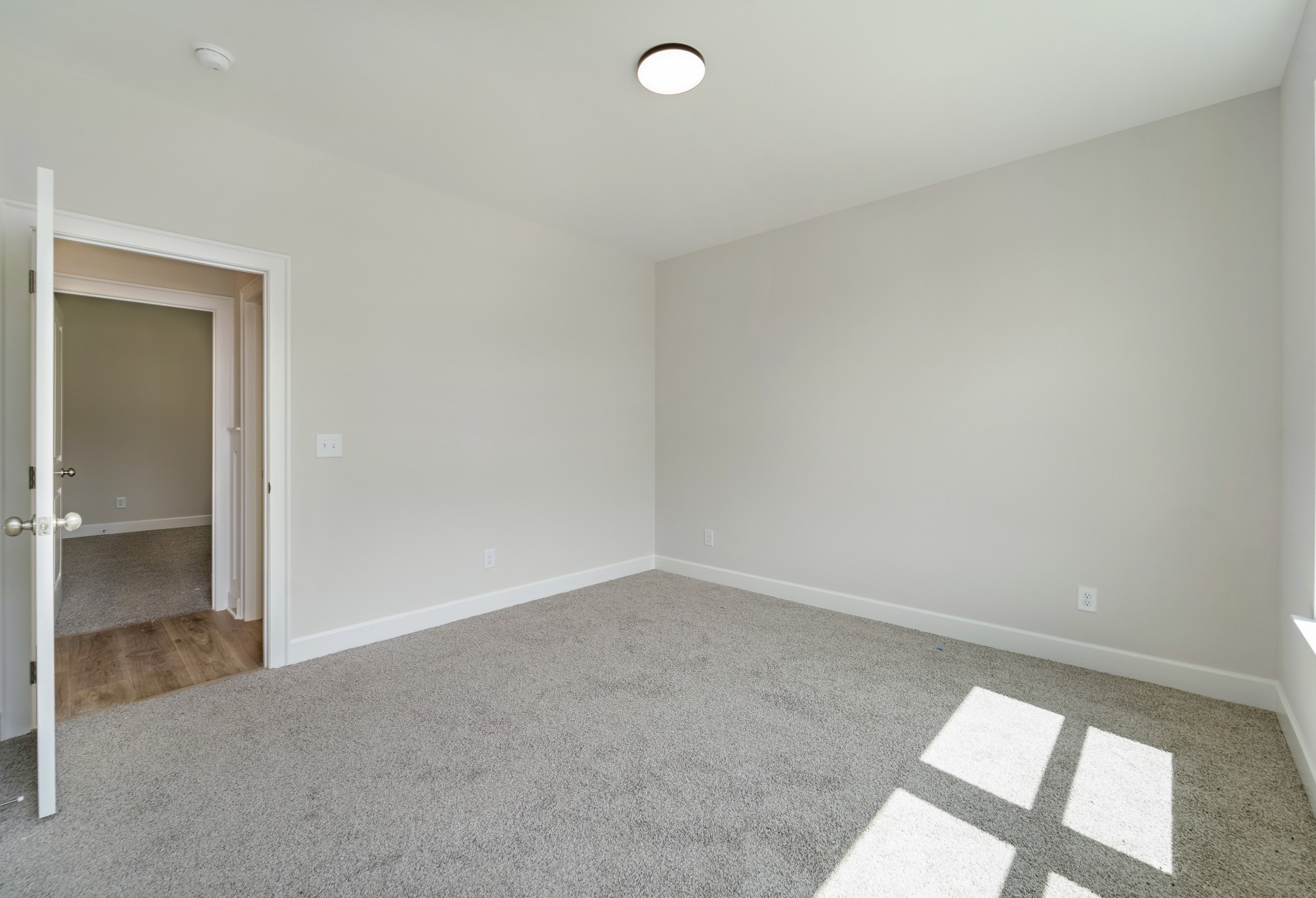 3005 Fanshaw Road Smyrna, TN 37167 - Photo 34 of 40 an empty room with a workbench