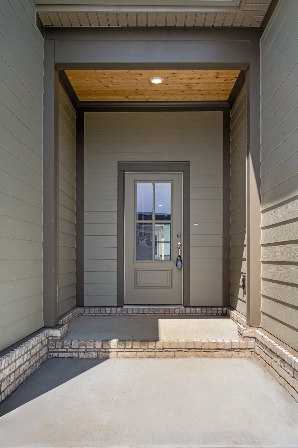 3005 Fanshaw Road Smyrna, TN 37167 - Photo 4 of 40 a front view of a house