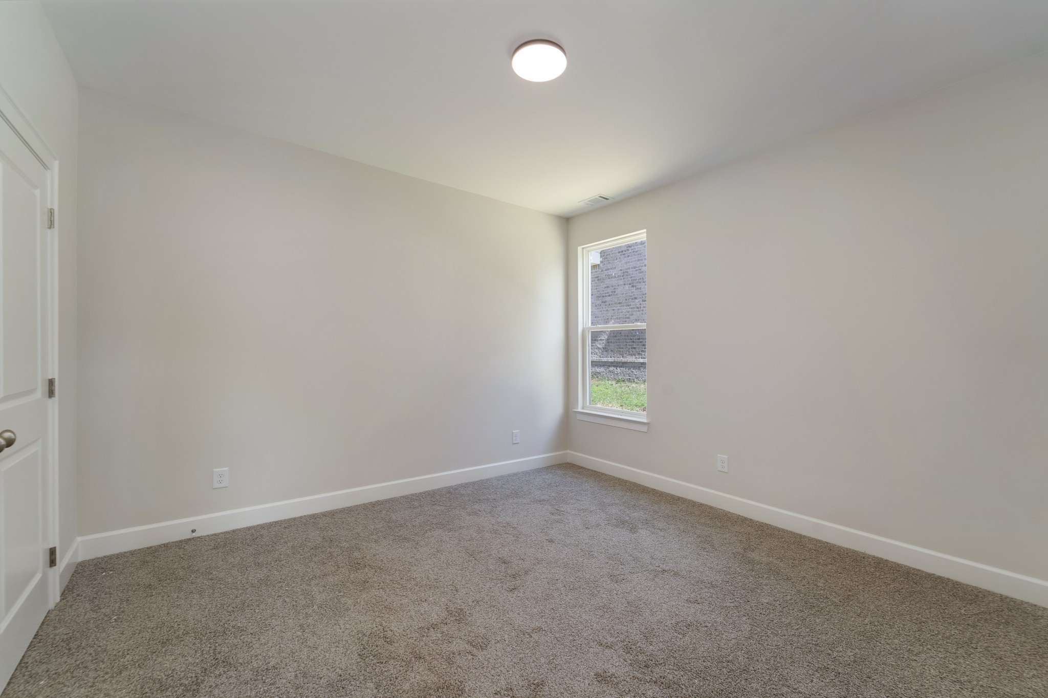 3005 Fanshaw Road Smyrna, TN 37167 - Photo 6 of 40 an empty room with windows