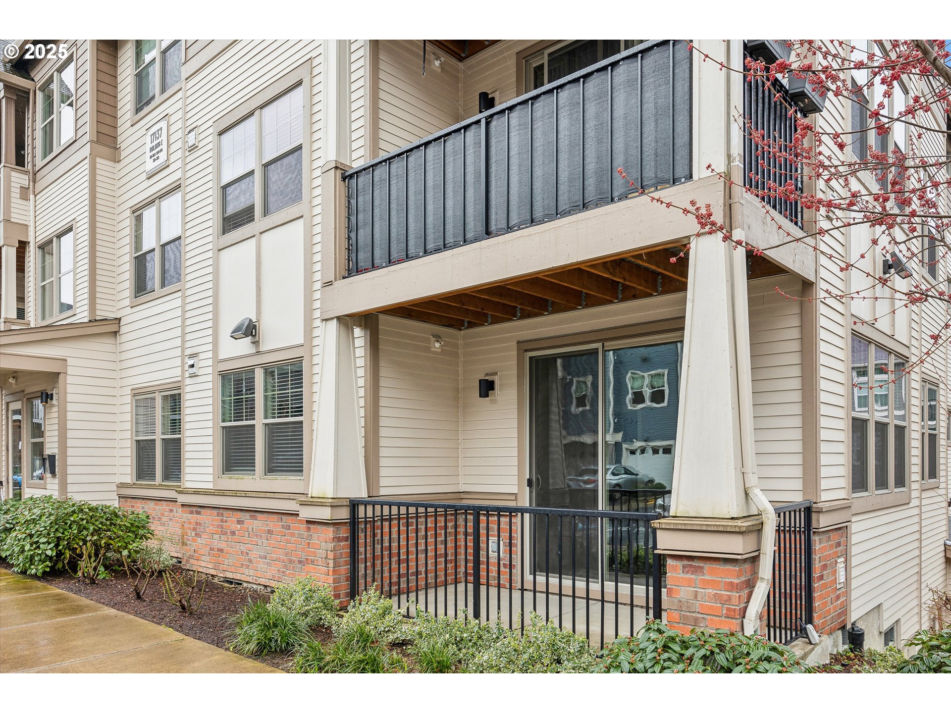 17137 Southwest Appledale Road, Unit 102 Beaverton, OR 97007 - Photo 21 of 29 Patio