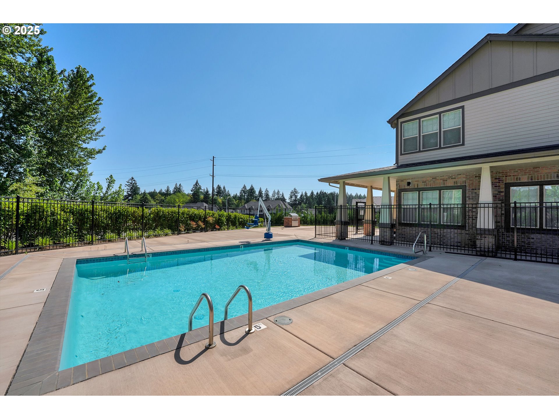 17137 Southwest Appledale Road, Unit 102 Beaverton, OR 97007 - Photo 24 of 29 Community Pool