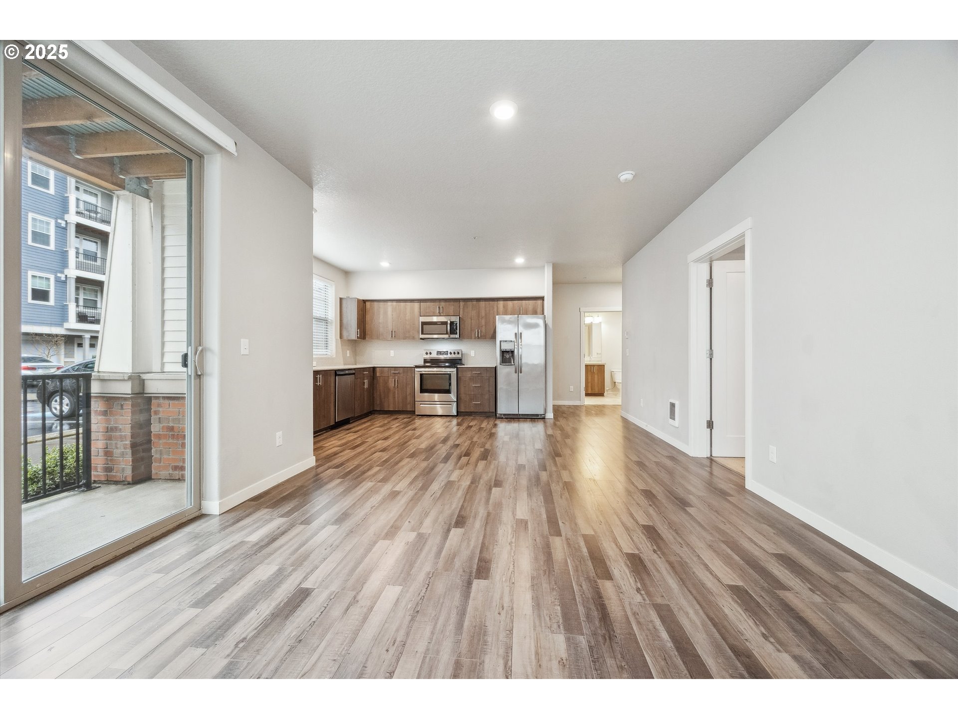 17137 Southwest Appledale Road, Unit 102 Beaverton, OR 97007 - Photo 6 of 29 Kitchen/Living Room