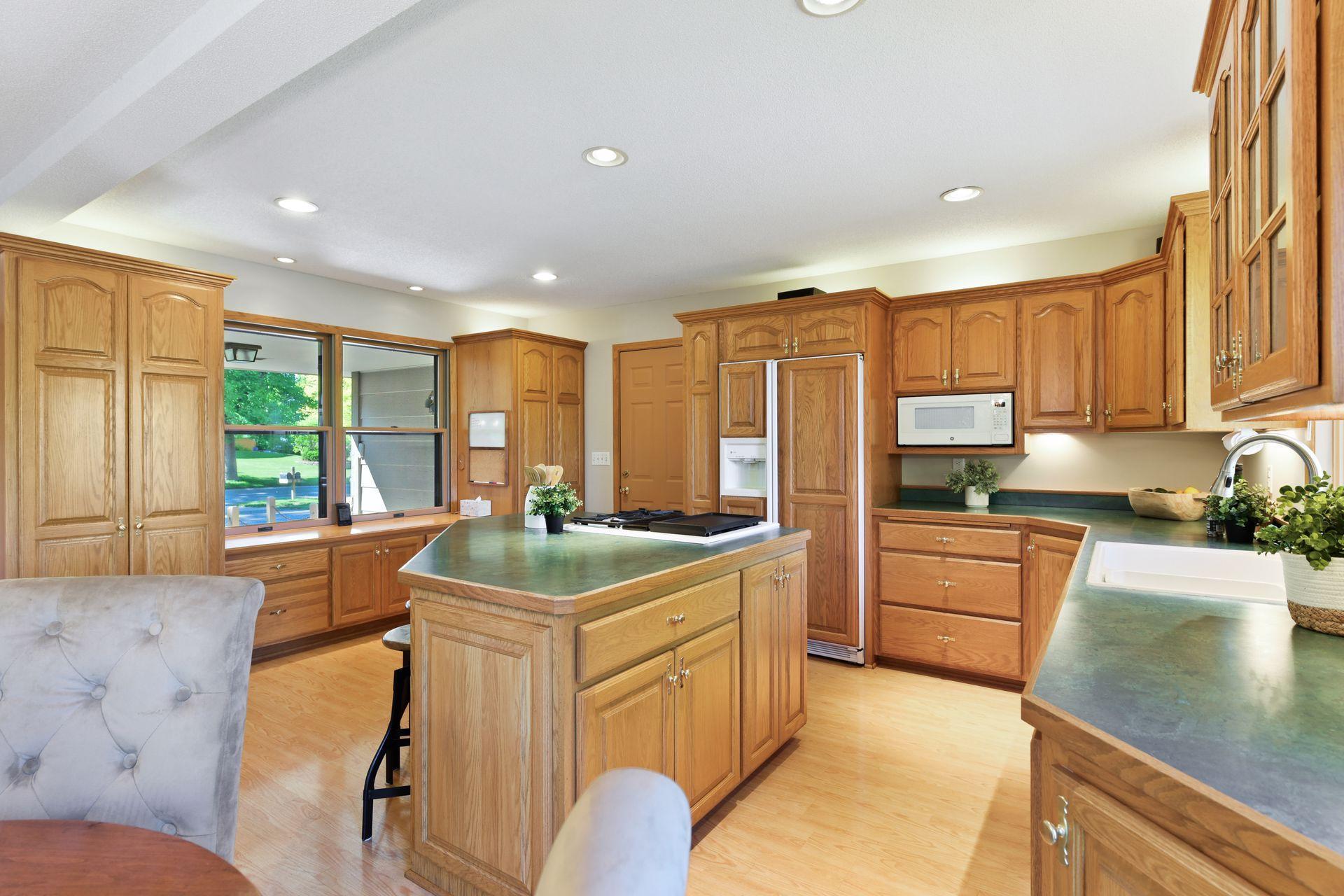 10316 Morris Road Bloomington, MN 55437 - Photo 6 of 48