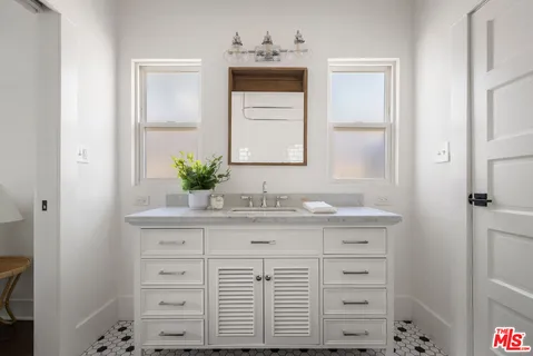 $895,000 | 1616 Allesandro Street, Los Angeles, CA 90026