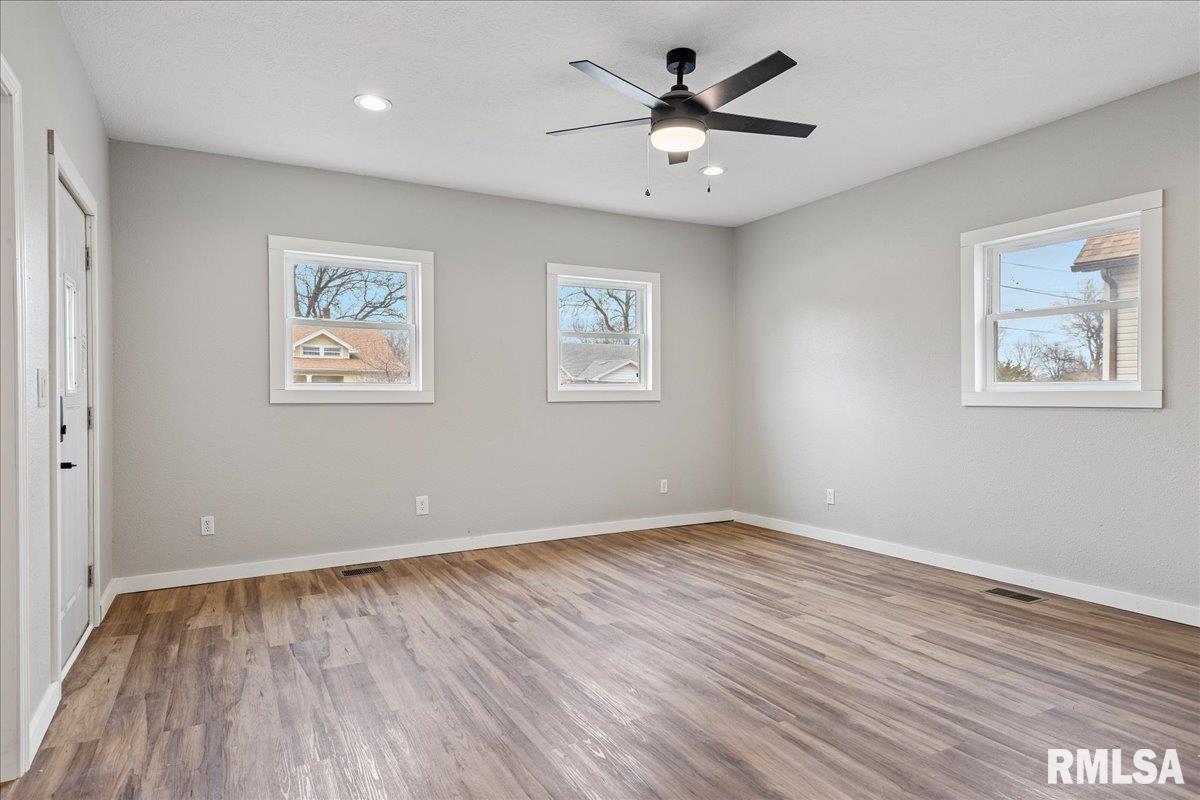 1022 North Walnut Street Springfield, IL 62702 - Photo 6 of 23