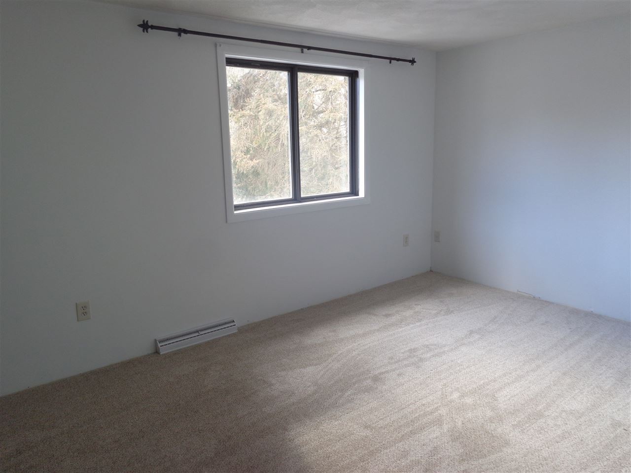 1 A Cedarbrook Avenue Rochester, NH 03867 - Photo 9 of 12 Gallery Image 9