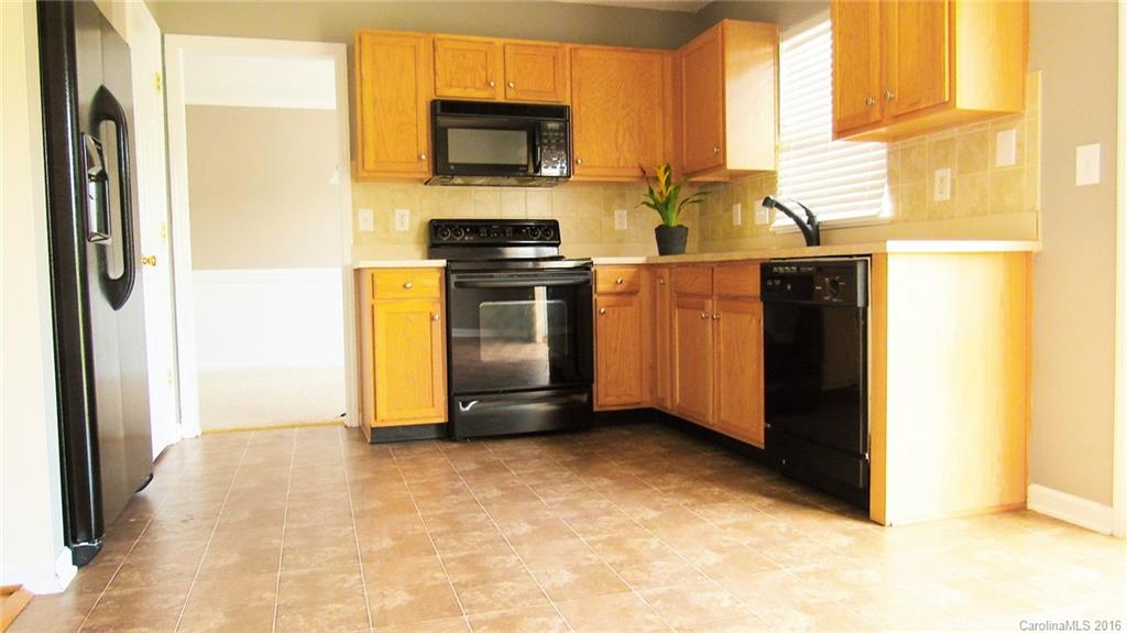 10620 Gold Pan Road Charlotte, NC 28215 - Photo 3 of 21 Gallery Image 3