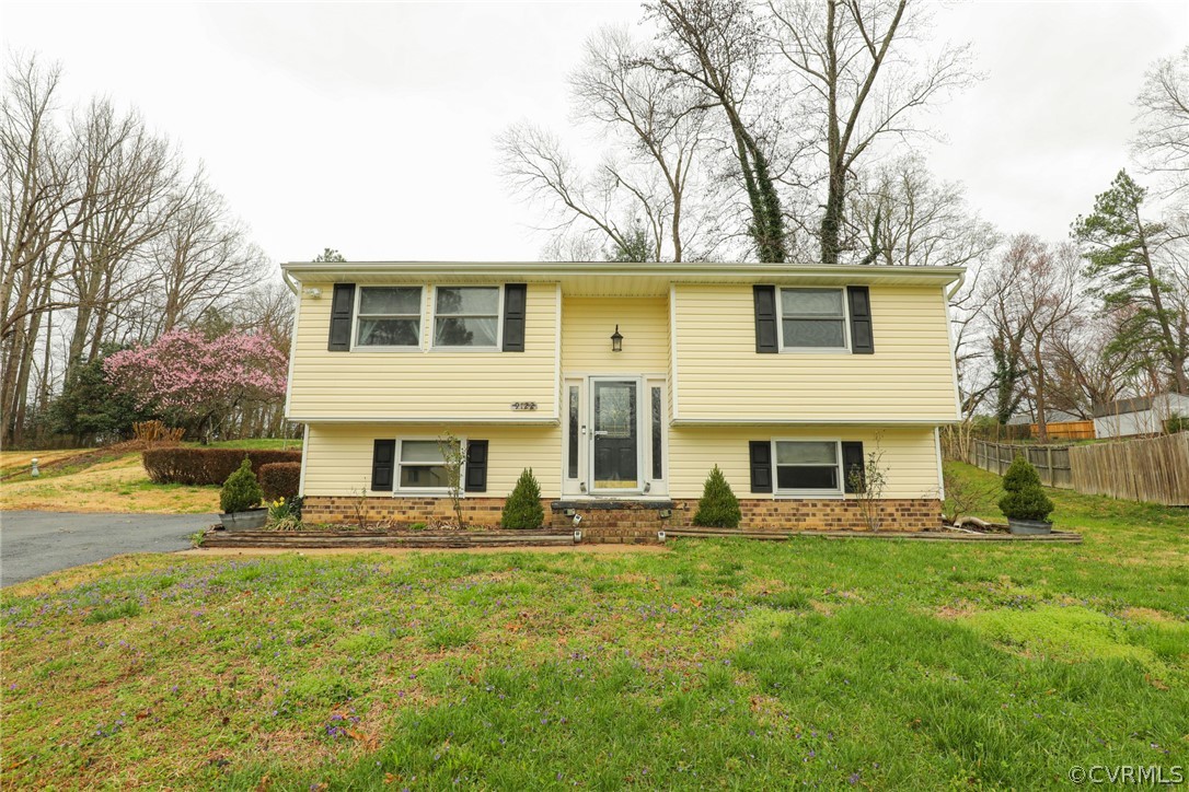 9122 Pepperidge Road North Chesterfield, VA 23236 - Photo 1 of 48 Gallery Image 1