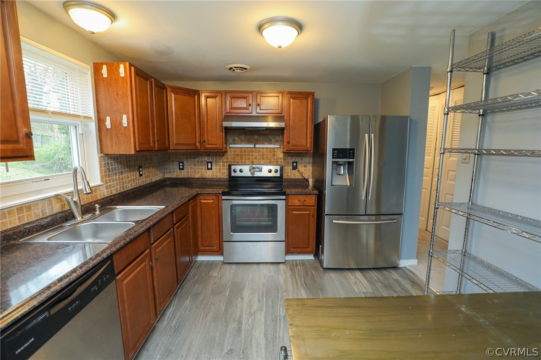 9122 Pepperidge Road North Chesterfield, VA 23236 - Photo 20 of 48 Gallery Image 20