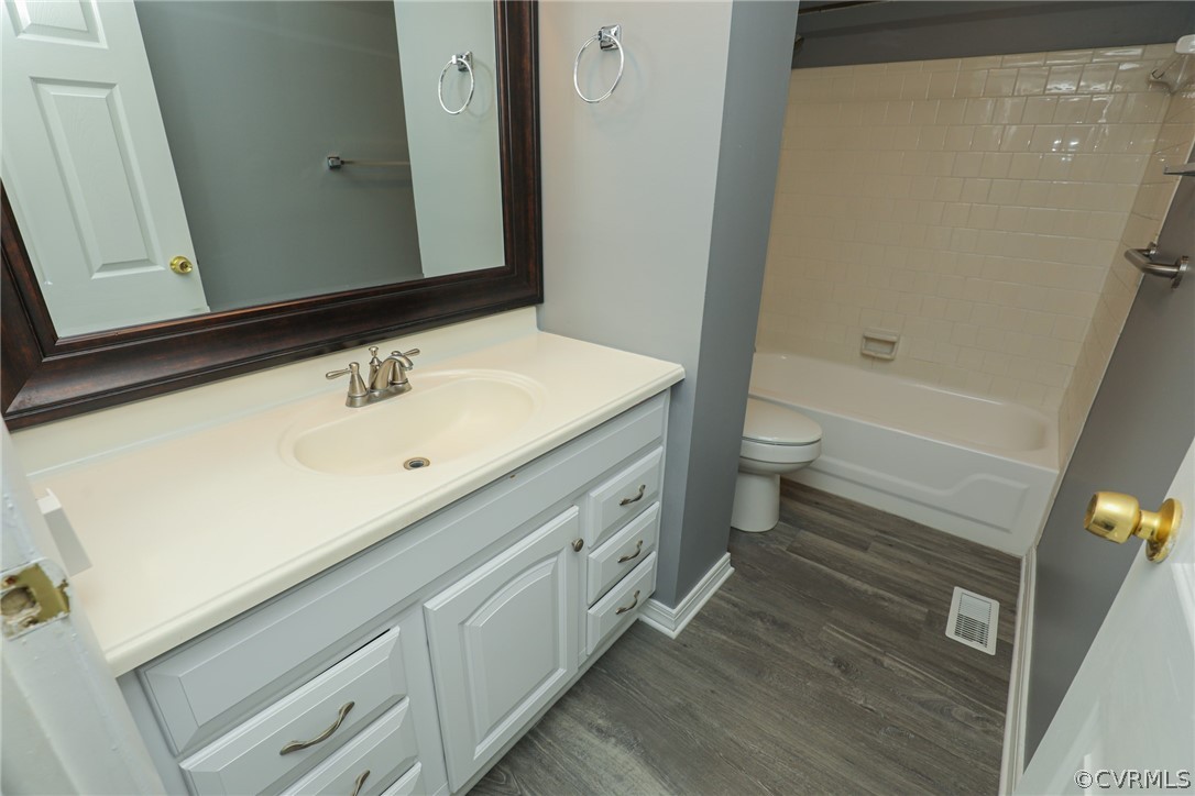 9122 Pepperidge Road North Chesterfield, VA 23236 - Photo 26 of 48 Gallery Image 26