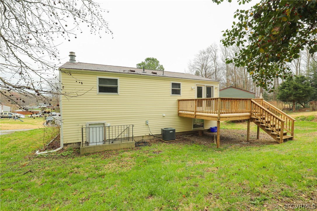 9122 Pepperidge Road North Chesterfield, VA 23236 - Photo 5 of 48 Gallery Image 5