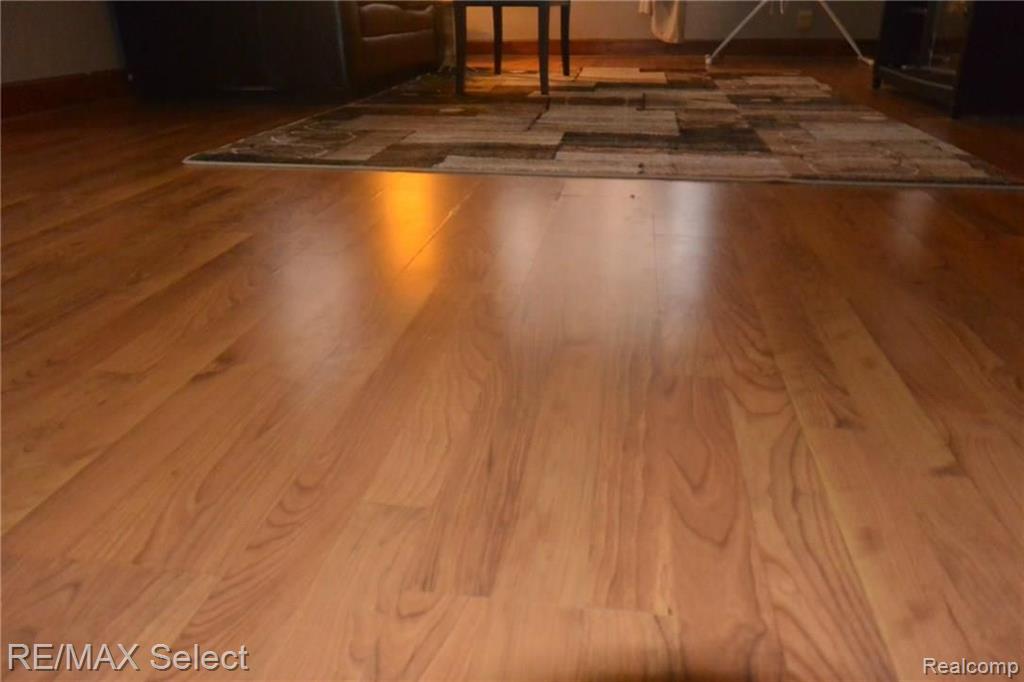5519 Richfield Road Flint, MI 48506 - Photo 8 of 21
