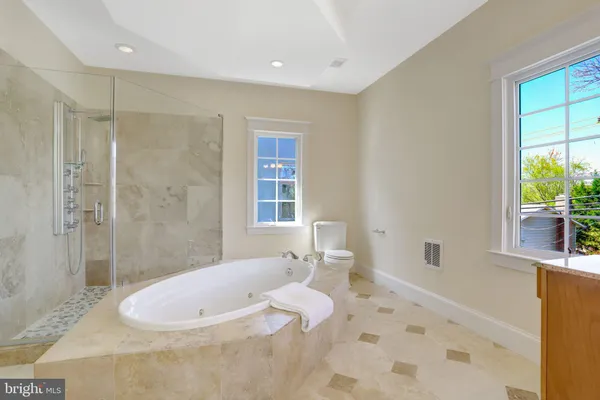 $1,760,000 | 639 23rd Street South, Arlington, VA 22202