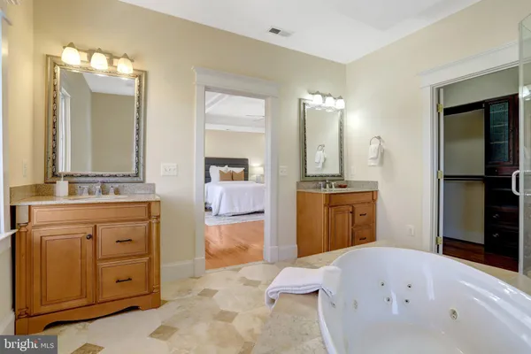 $1,760,000 | 639 23rd Street South, Arlington, VA 22202