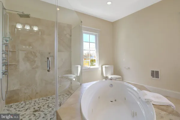 $1,760,000 | 639 23rd Street South, Arlington, VA 22202