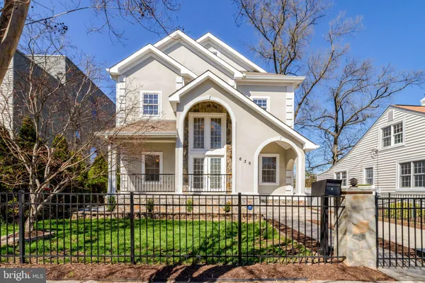 $1,760,000 | 639 23rd Street South, Arlington, VA 22202