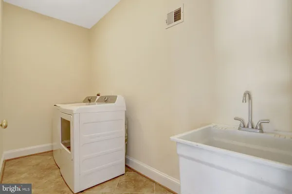 $1,760,000 | 639 23rd Street South, Arlington, VA 22202