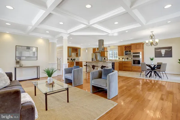 $1,760,000 | 639 23rd Street South, Arlington, VA 22202