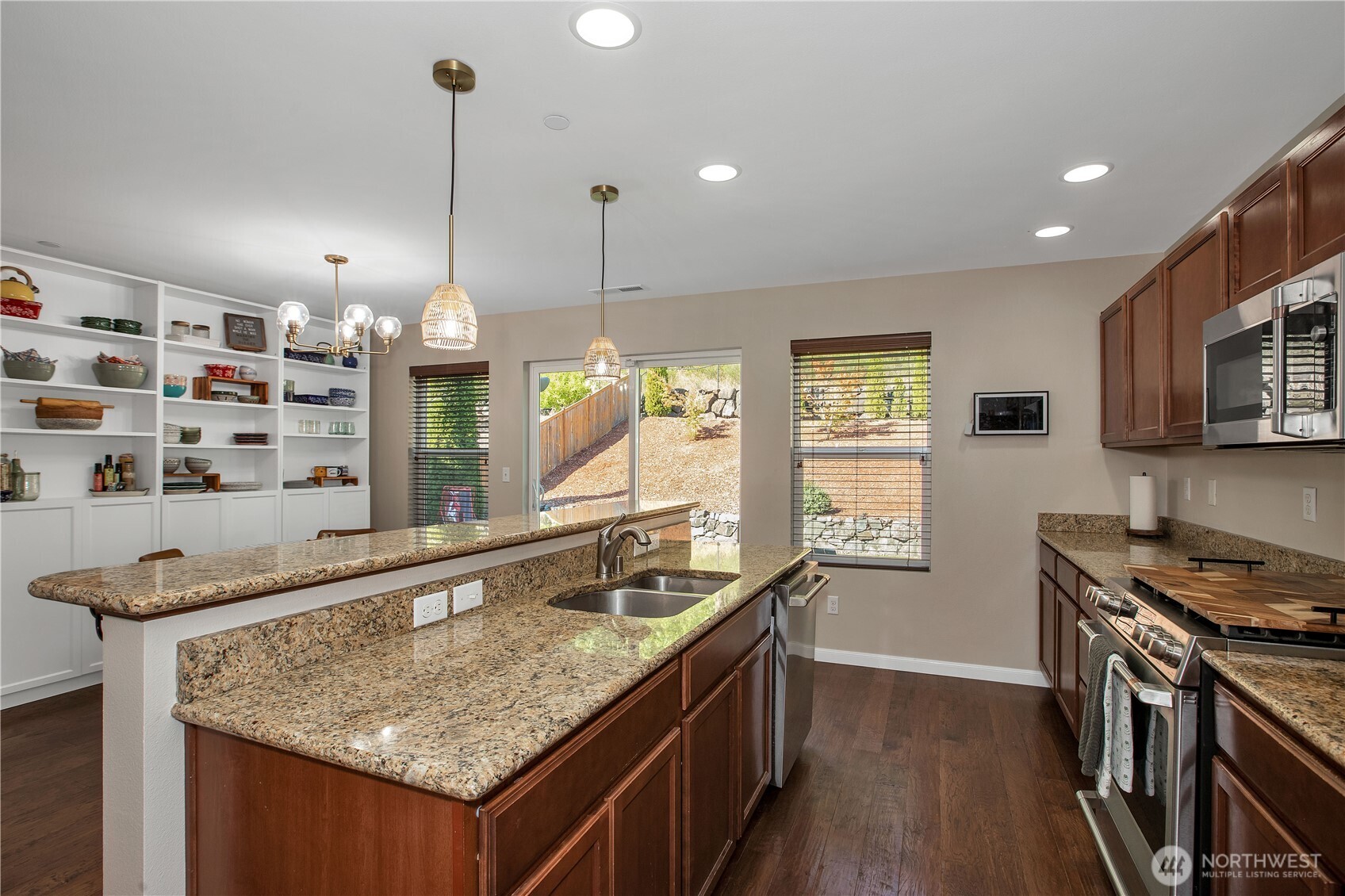 1162 Swan Loop DuPont, WA 98327 - Photo 10 of 40 Gallery Image 10
