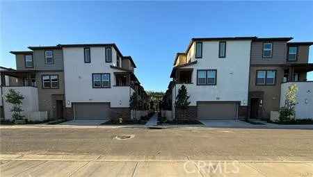 a house view with a outdoor space