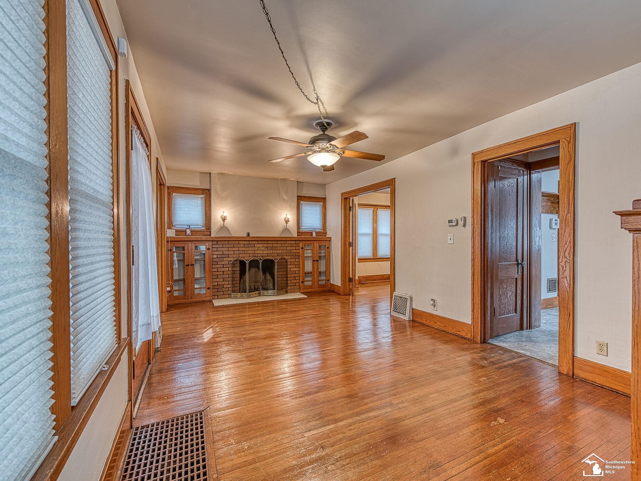 1524 South Custer Road Monroe, MI 48161 - Photo 3 of 50