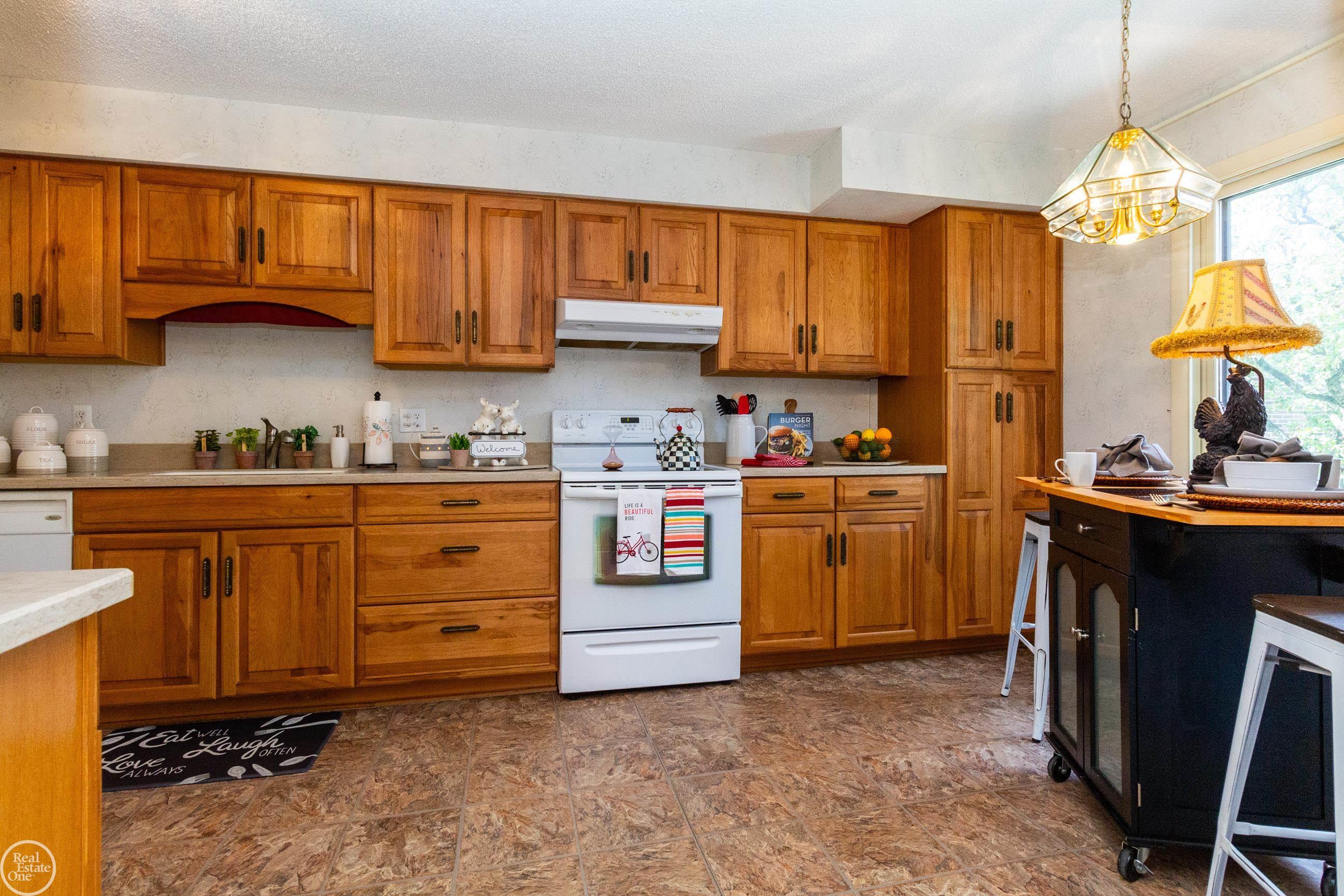 1715 River Road, Unit 5 St. Clair, MI 48079 - Photo 7 of 40