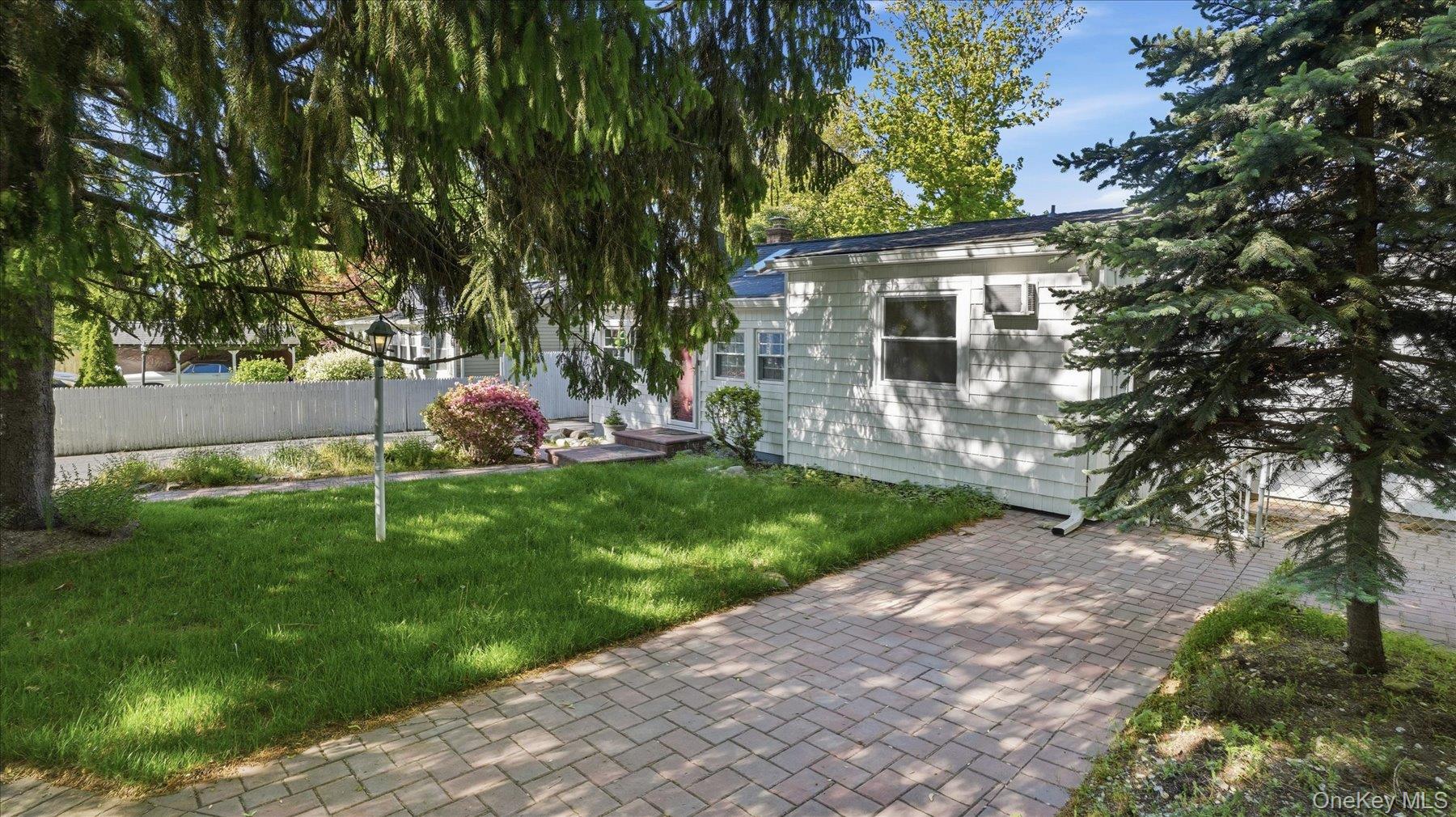 26 Florida Road Rocky Point, NY 11778 - Photo 13 of 23