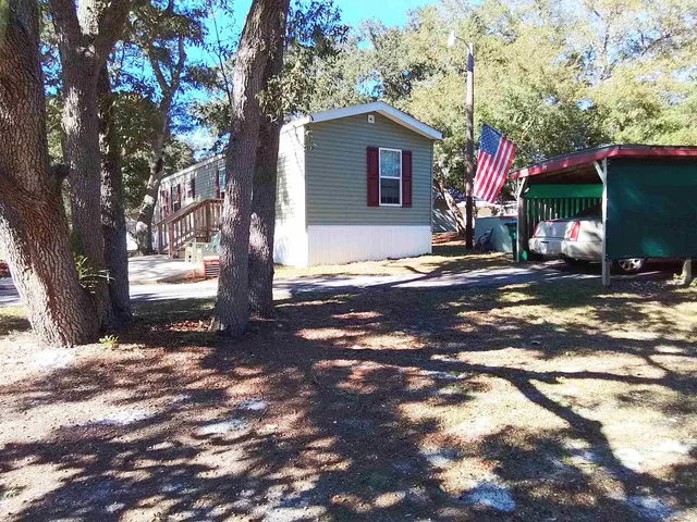 $220,000 | 135 Carolina Street, Carrabelle, FL 32322