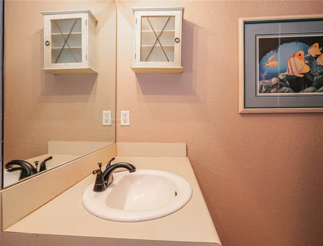 $2,000 | 2288 57th Circle, Unit 2288, Vero Beach, FL 32966