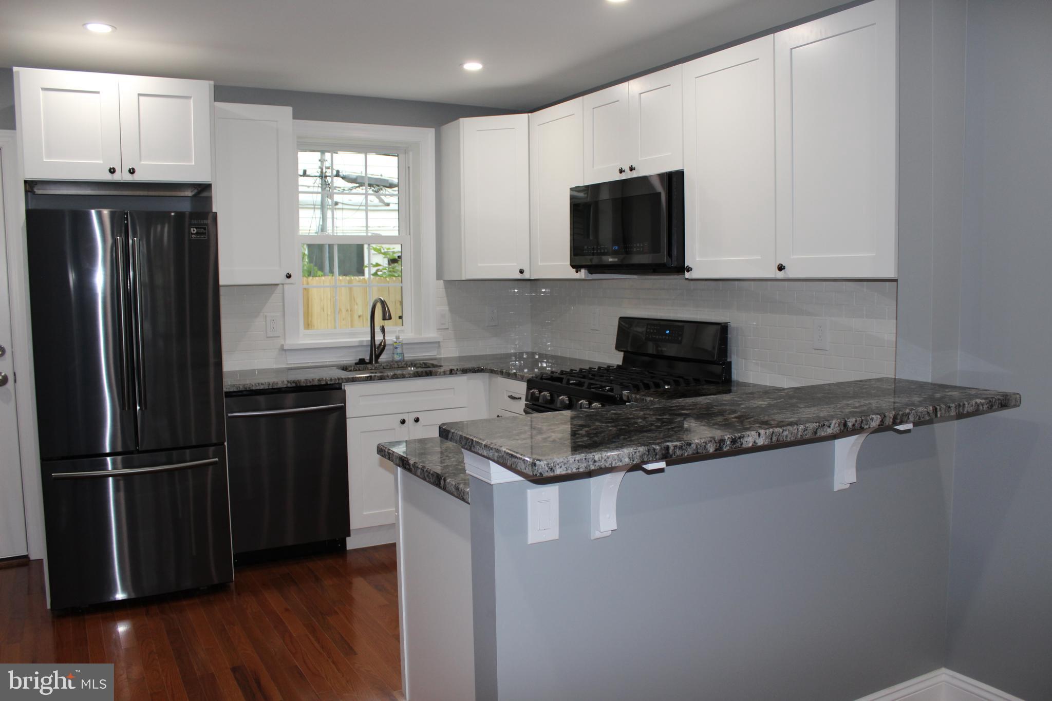 2929 Gerritt Street Philadelphia, PA 19146 - Photo 2 of 22 Kitchen