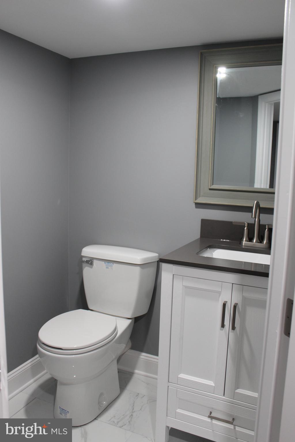 2929 Gerritt Street Philadelphia, PA 19146 - Photo 16 of 22 Half bathroom