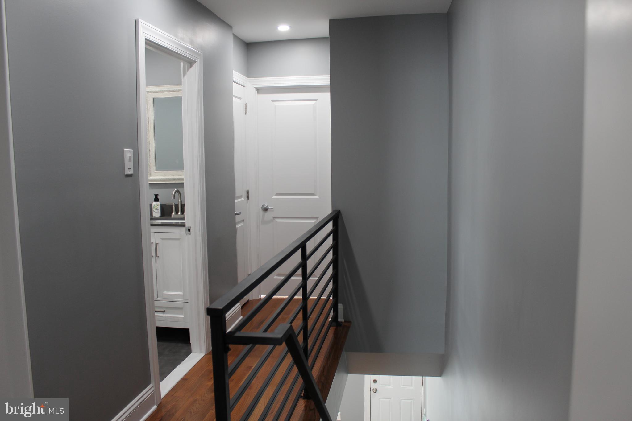 2929 Gerritt Street Philadelphia, PA 19146 - Photo 22 of 22 Upper floor hallway area