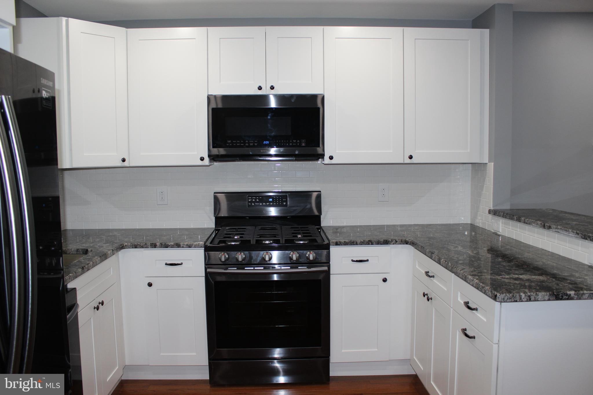2929 Gerritt Street Philadelphia, PA 19146 - Photo 4 of 22 Kitchen