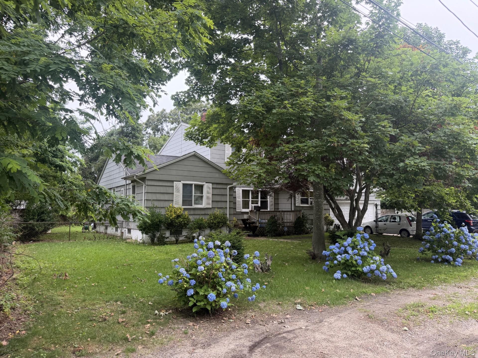 8 Windus Road Shirley, NY 11967 - Photo 5 of 6