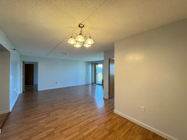 $2,600 | 200 Cove Way, Unit 205, Quincy, MA 02169