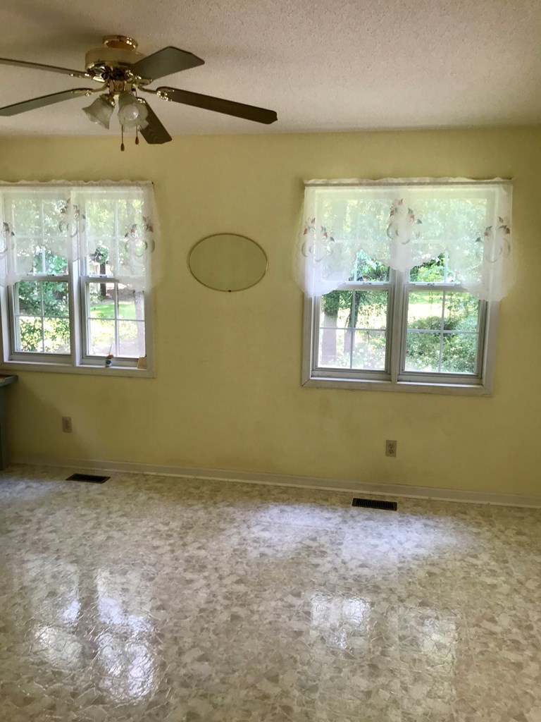 77 Amethest Road Juliette, GA 31046 - Photo 4 of 8 a view of a room that has a window in it