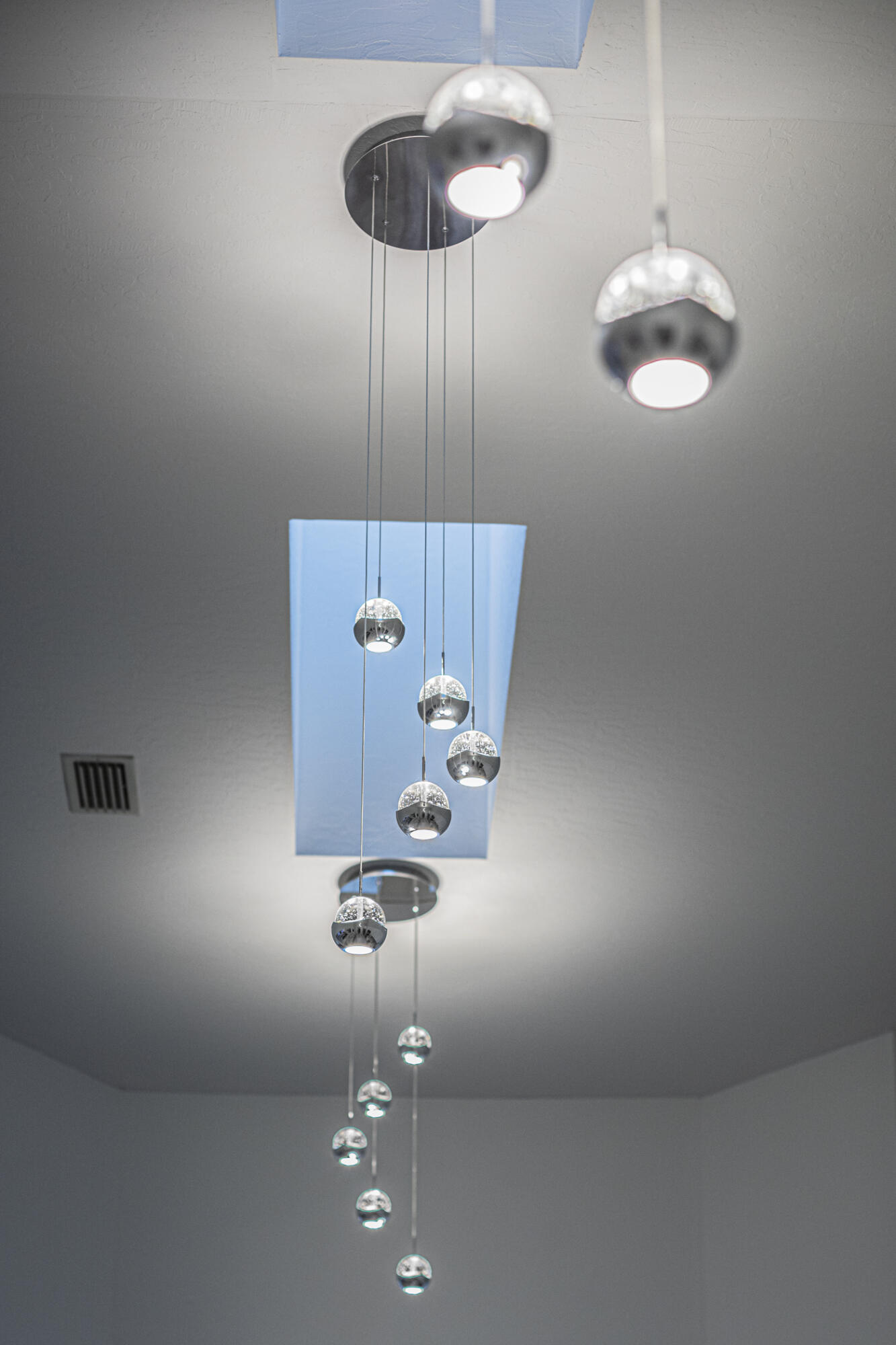 569 Dawson Drive Melbourne, FL 32940 - Photo 13 of 38 a bathroom with a light fixture and a fan