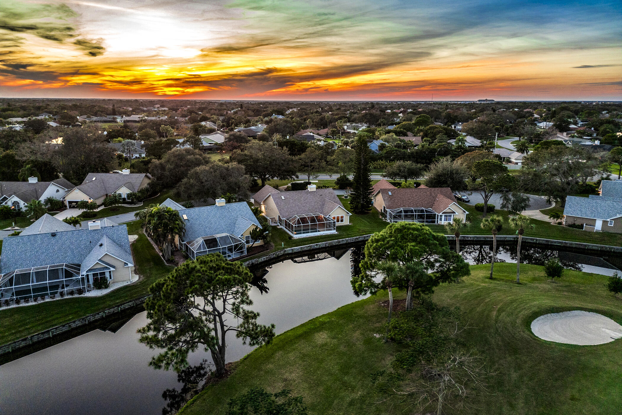 569 Dawson Drive Melbourne, FL 32940 - Photo 4 of 38 a view of a city with lake view