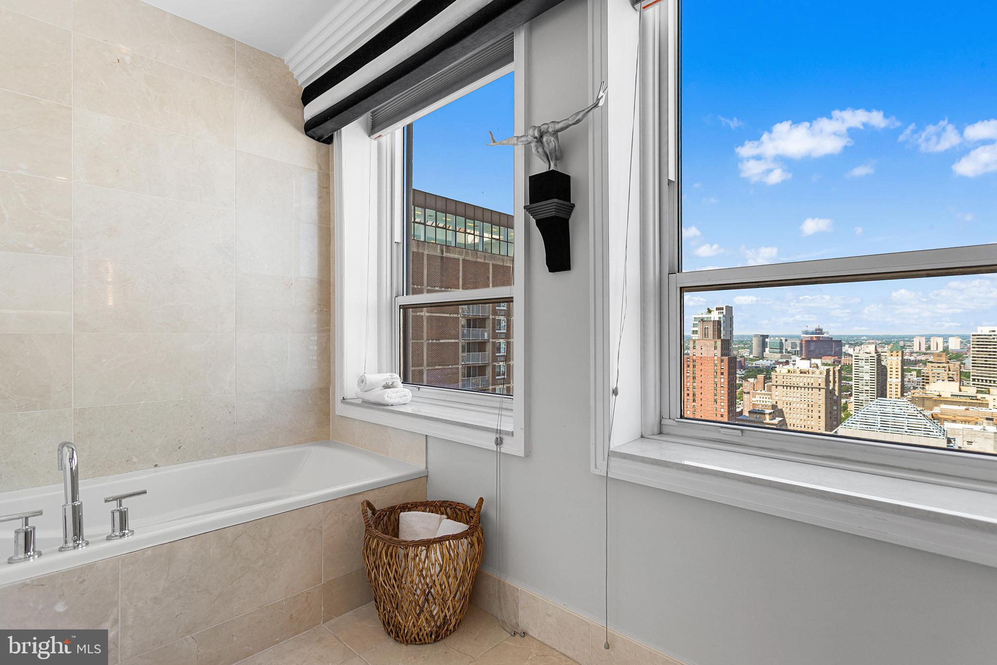 1425 Locust Street, Unit 32A Philadelphia, PA 19102 - Photo 20 of 31