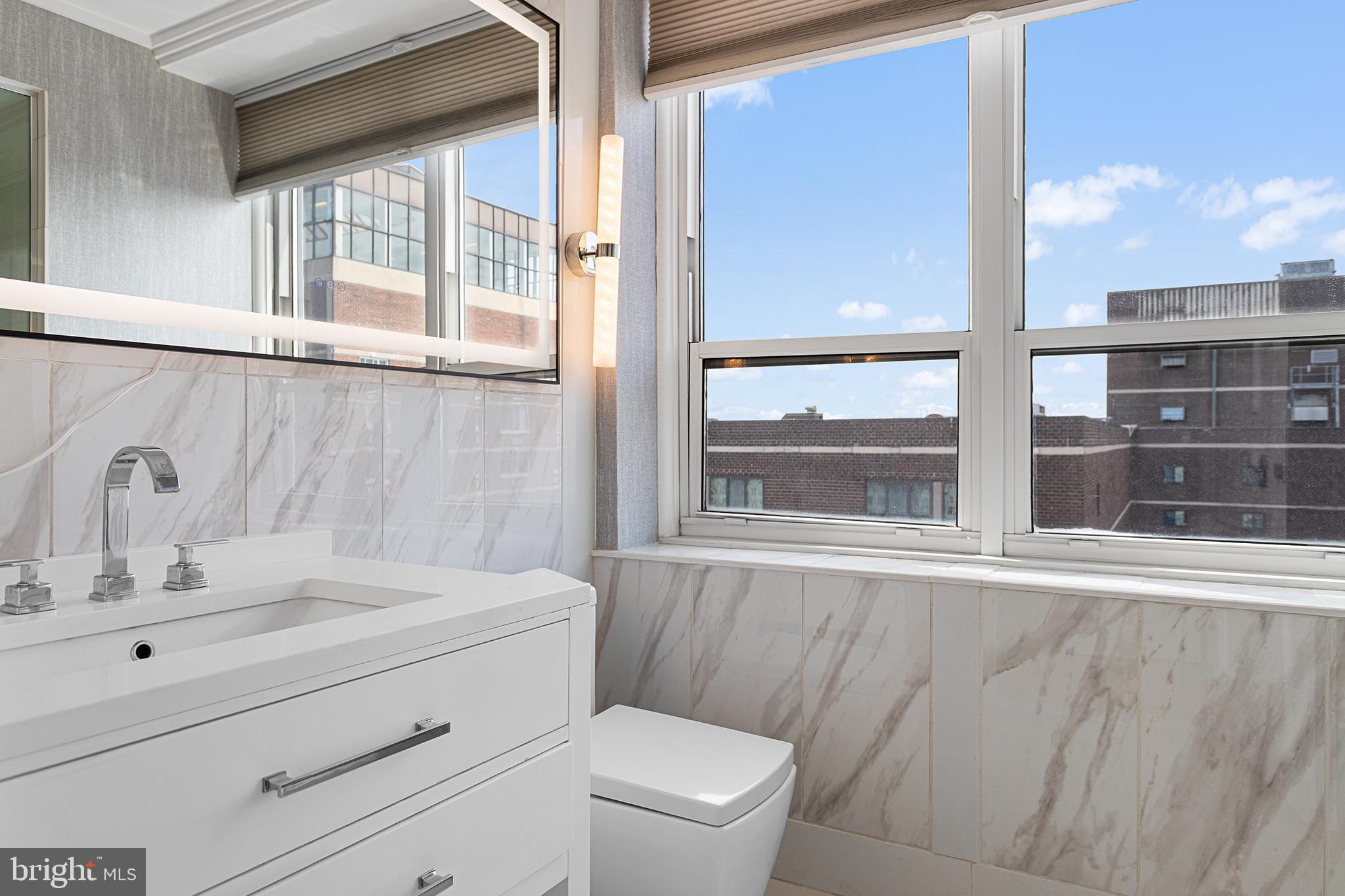 1425 Locust Street, Unit 32A Philadelphia, PA 19102 - Photo 27 of 31