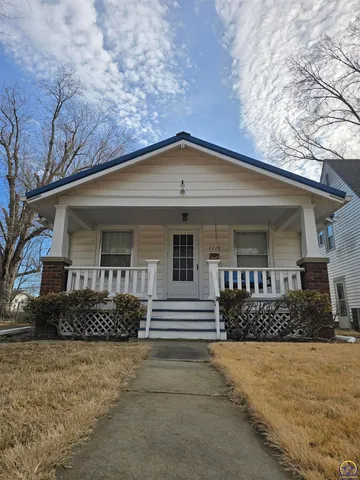 $149,900 | 1718 Southwest Randolph Avenue, Topeka, KS 66604