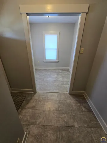 $149,900 | 1718 Southwest Randolph Avenue, Topeka, KS 66604