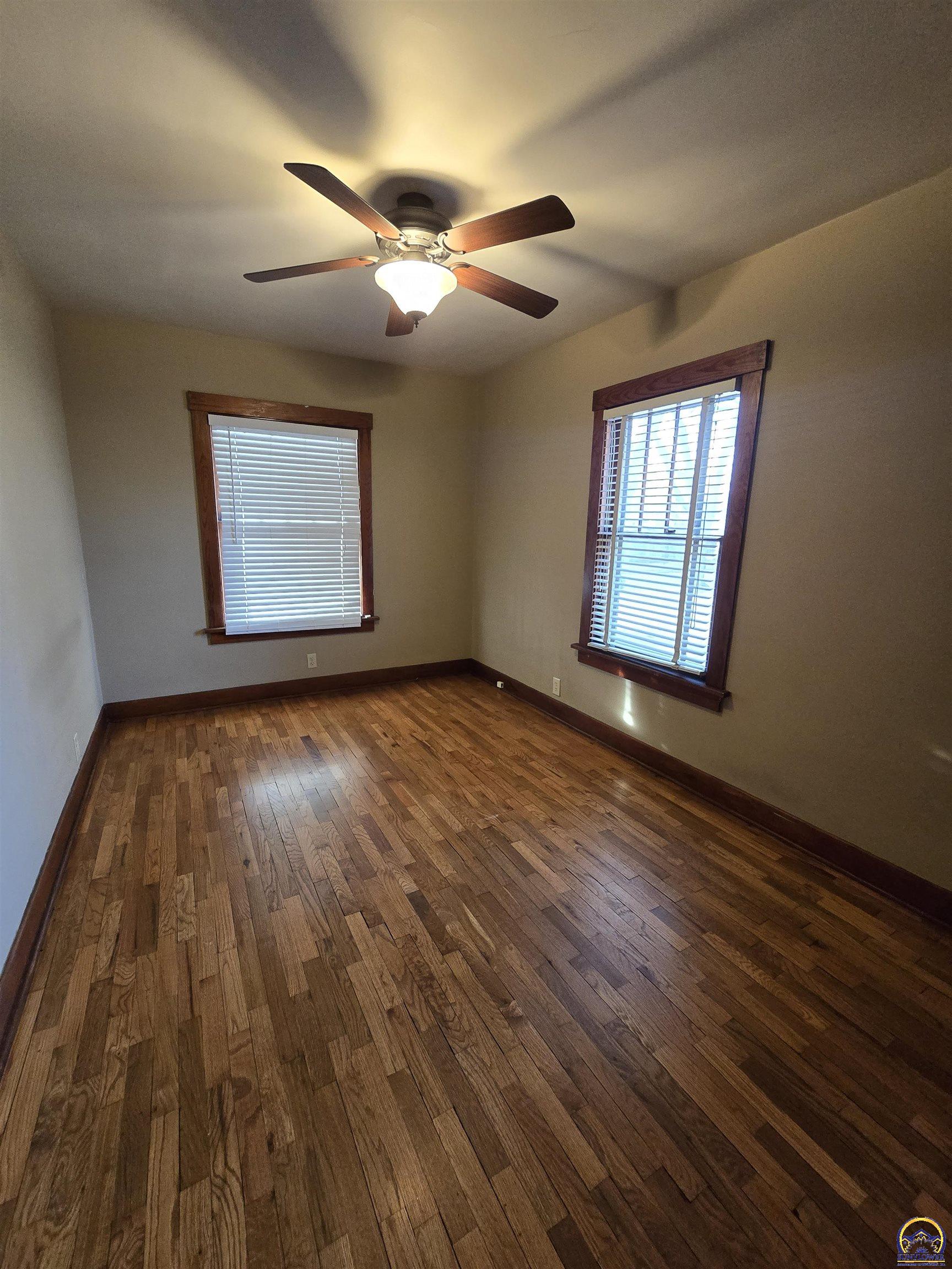 1718 Southwest Randolph Avenue Topeka, KS 66604 - Photo 13 of 28