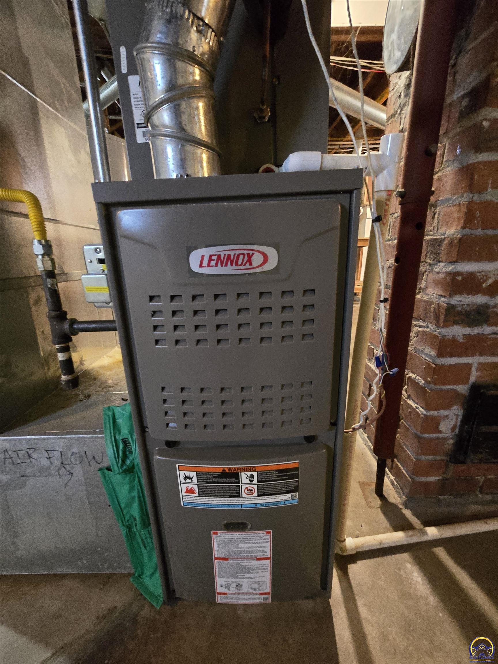 1718 Southwest Randolph Avenue Topeka, KS 66604 - Photo 22 of 28