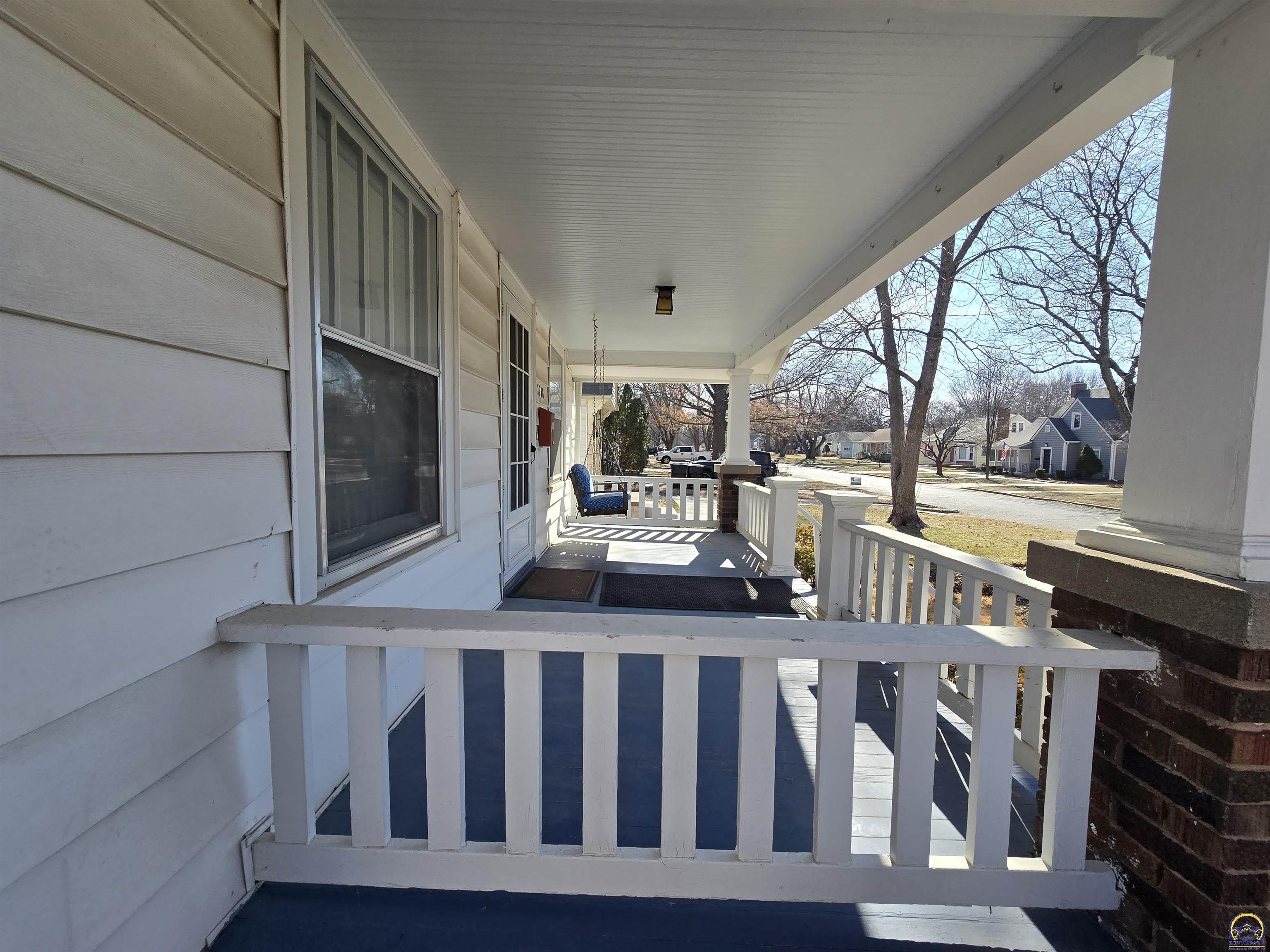 1718 Southwest Randolph Avenue Topeka, KS 66604 - Photo 6 of 28