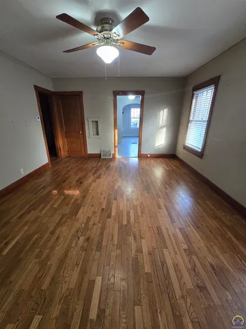 $149,900 | 1718 Southwest Randolph Avenue, Topeka, KS 66604