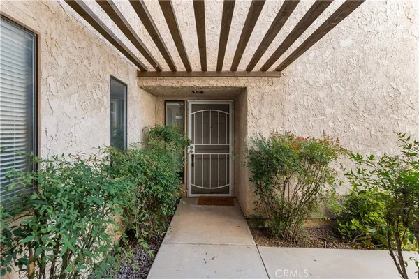 $289,000 | 422 West Avenue J5, Unit 32, Lancaster, CA 93534