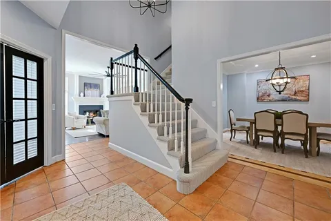 $750,000 | 5005 West 131st Street, Leawood, KS 66209