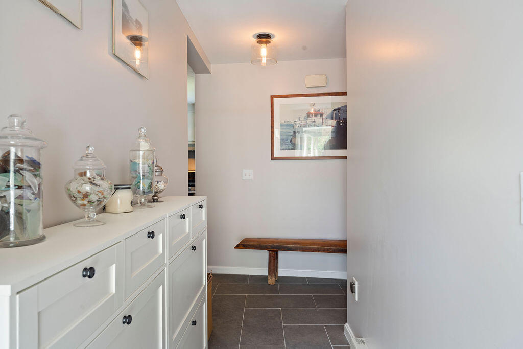 64 Presumpscot Street Portland, ME 04103 - Photo 3 of 35 DSC09599