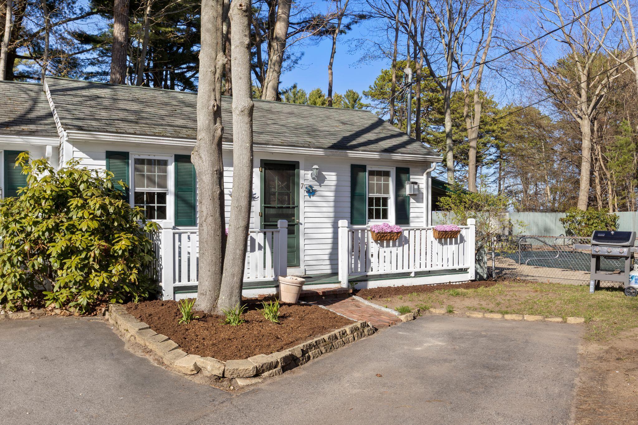 488 Main Street, Unit 7 Ogunquit, ME 03907 - Photo 3 of 57 488 Main Street, Unit 7, Ogunquit, Maine